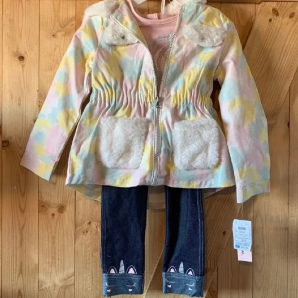 Girl’s unicorn outfit. Size 6.